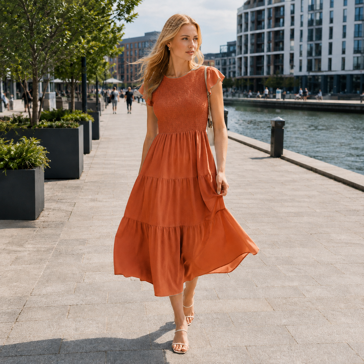 Summer dress with ruffles and pockets