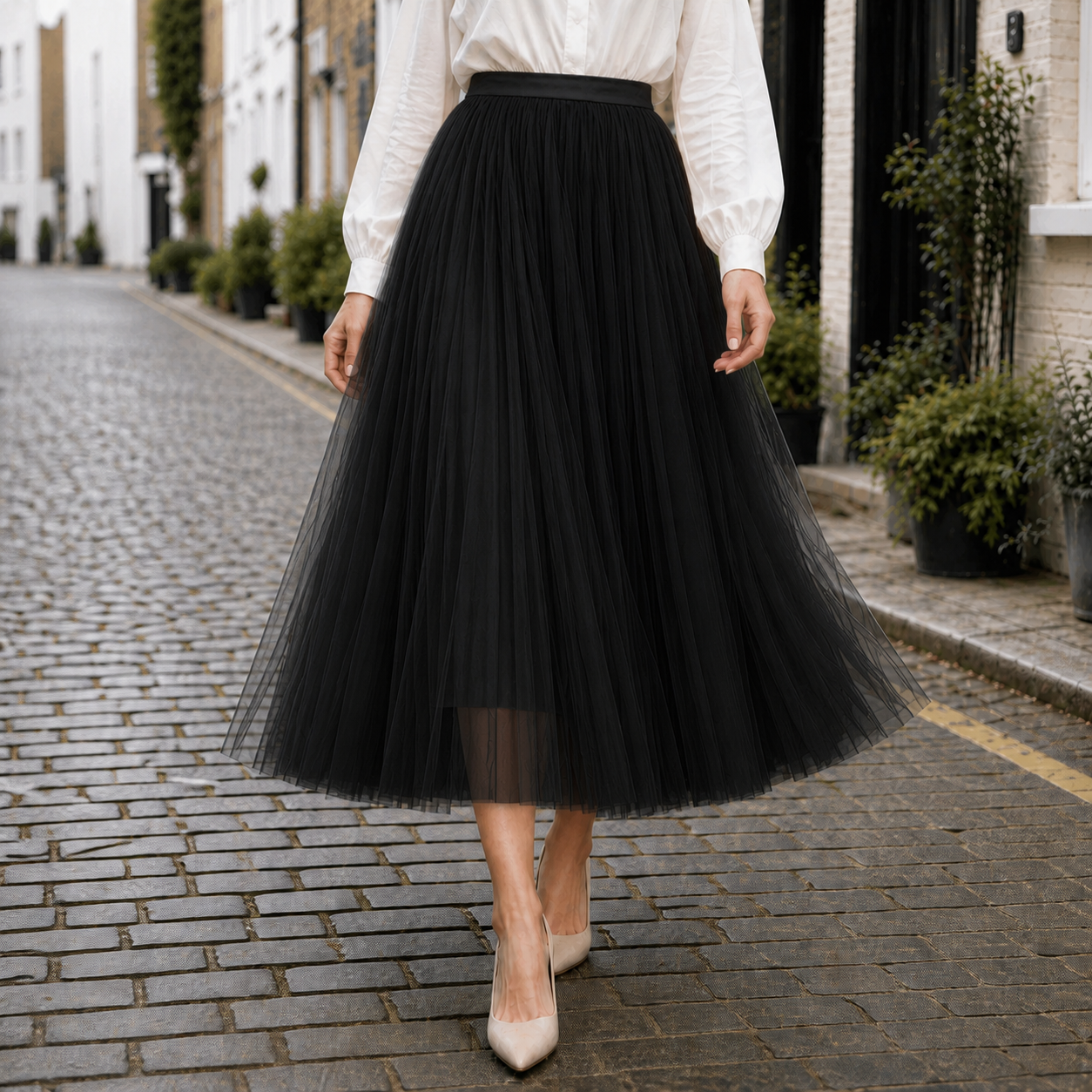 High-waisted midi skirt | Stylish design | Comfortable fit
