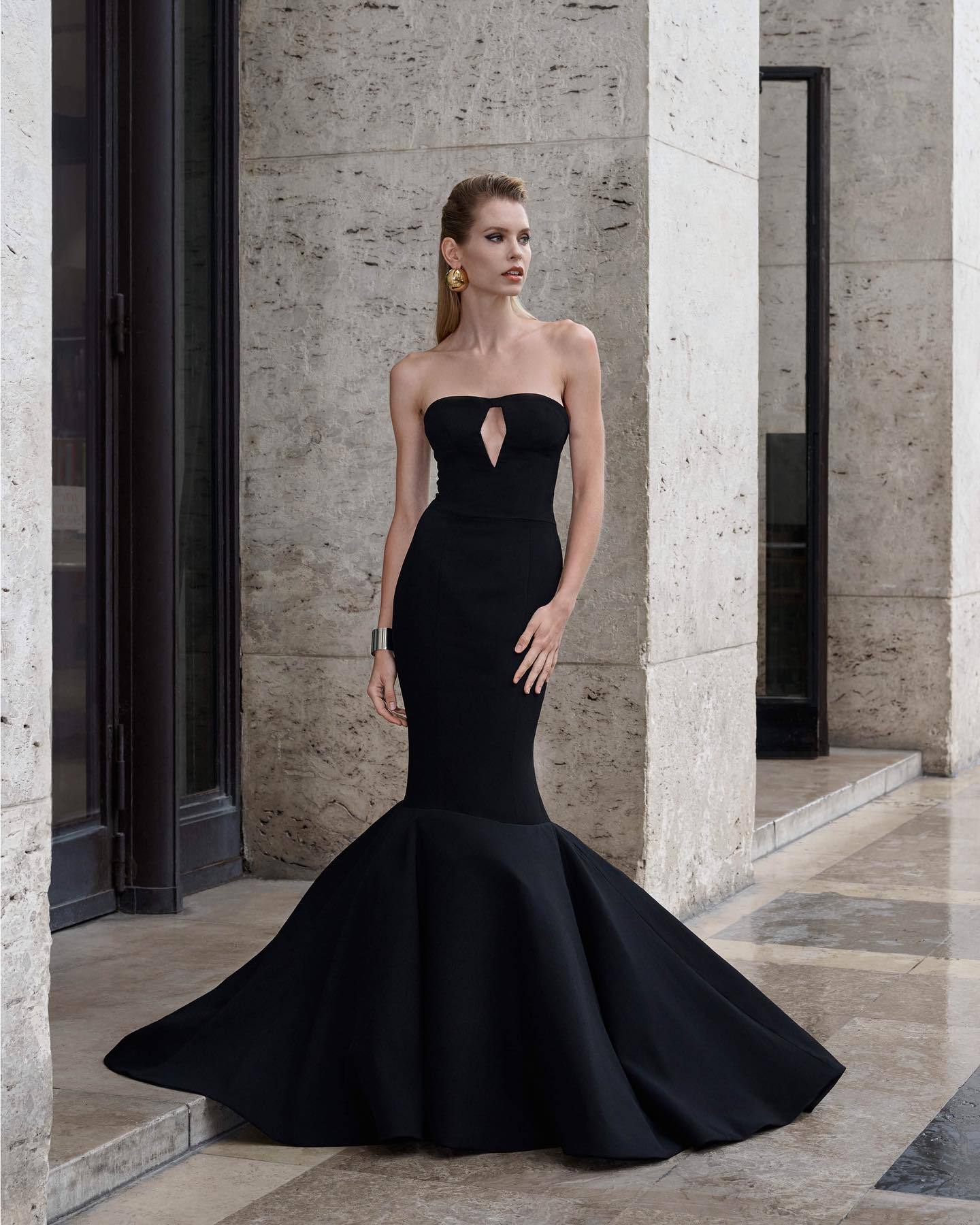 Strapless Mermaid Gown in Black