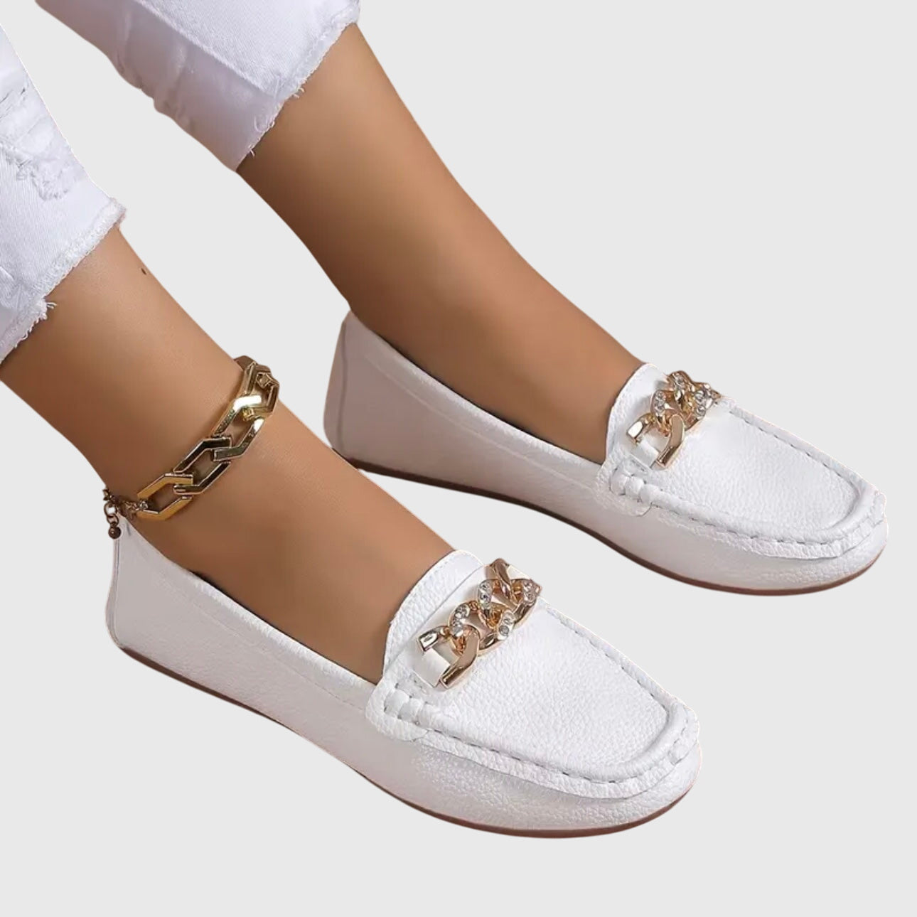 Leather loafers for women | Chain decoration, slip-on style | Comfortable