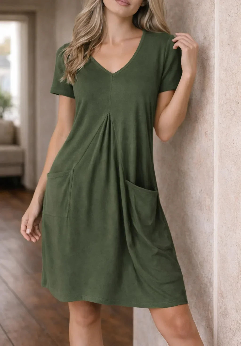 A-line dress taskunein | Women's casual dress | Knee-length, V-neck