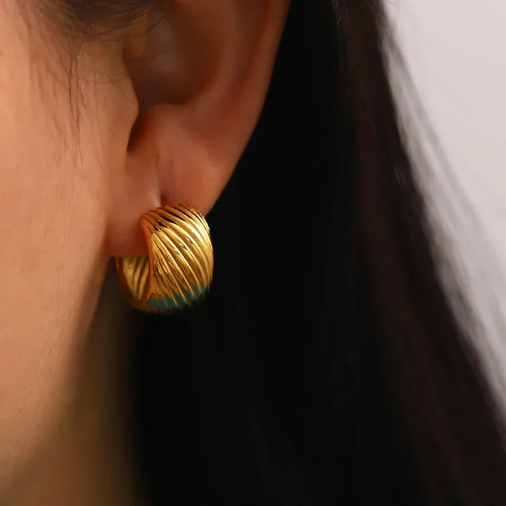 Vintage-Inspired Drop Earrings in Gold